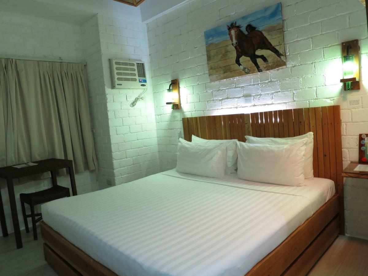 Serviced Apartments By Eco Hotel Bohol Панглао Екстериор снимка